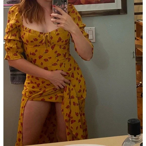 Reformation dress size 6 - Picture 2 of 2